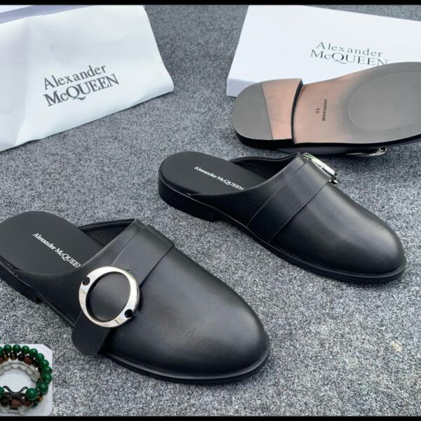Alexander McQueen Men’s Black Calf Leather Arc Clogs – Silver-Tone Buckle