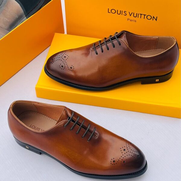 Dapper Shoes Co. Men’s Dark Cognac Leather Wholecut Oxford Shoes – Handcrafted Luxury
