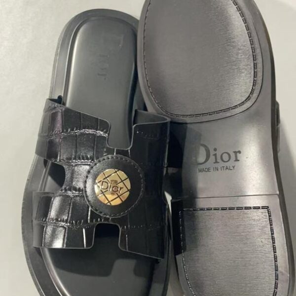 Dior Men’s Black Leather Slippers – Luxury Designer Footwear |