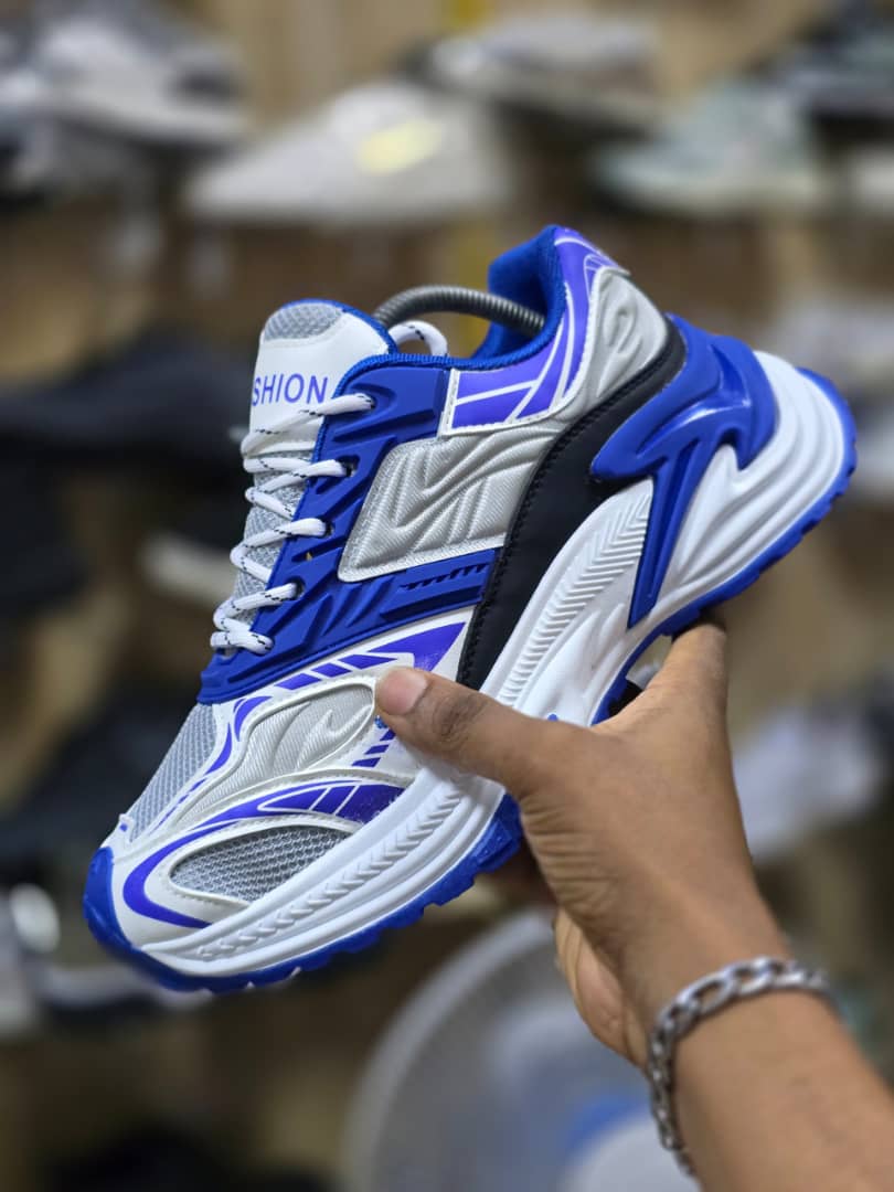 Men’s Lightweight Breathable Athletic Sneakers – Blue & White Men’s Lightweight Breathable Athletic Sneakers – Blue & White