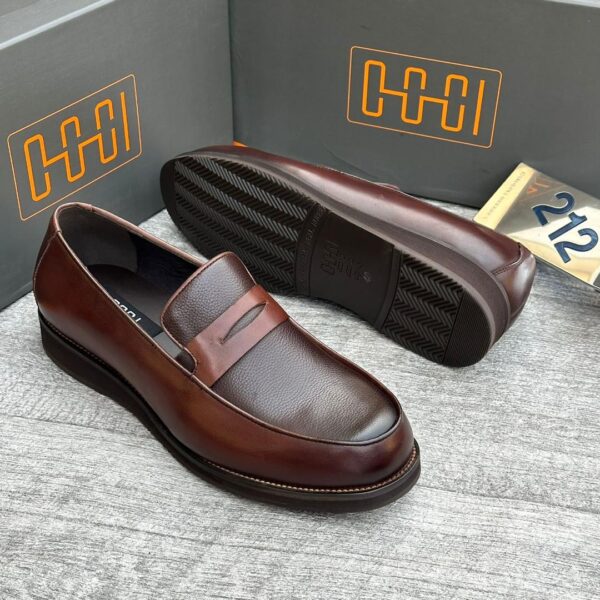OGGI Browny Super Class Leather Loafers – Premium Men’s Footwear
