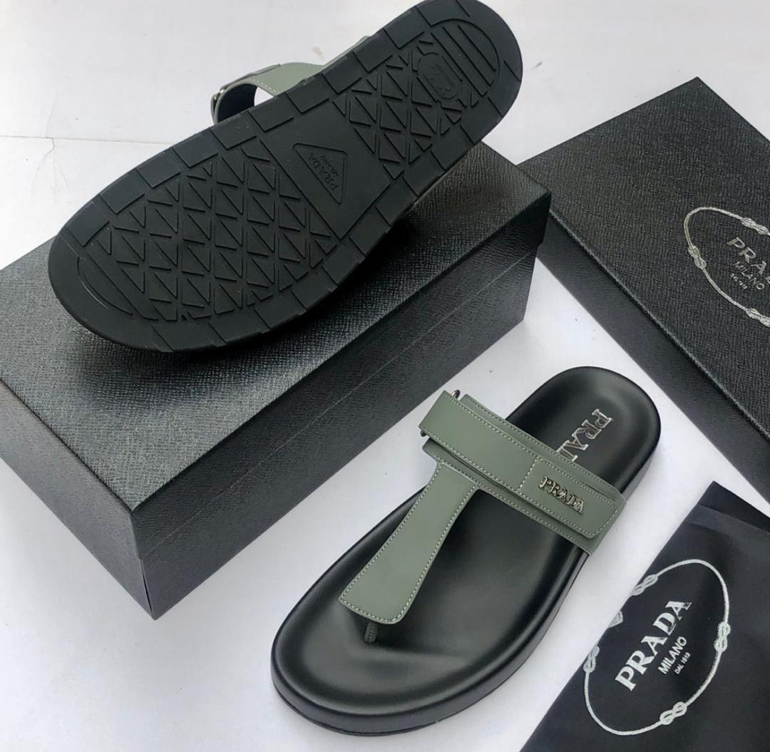Prada Men’s Smooth Leather Slipper Shoes – Black Luxury Footwear Prada Men’s Smooth Leather Slipper Shoes – Black Luxury Footwear