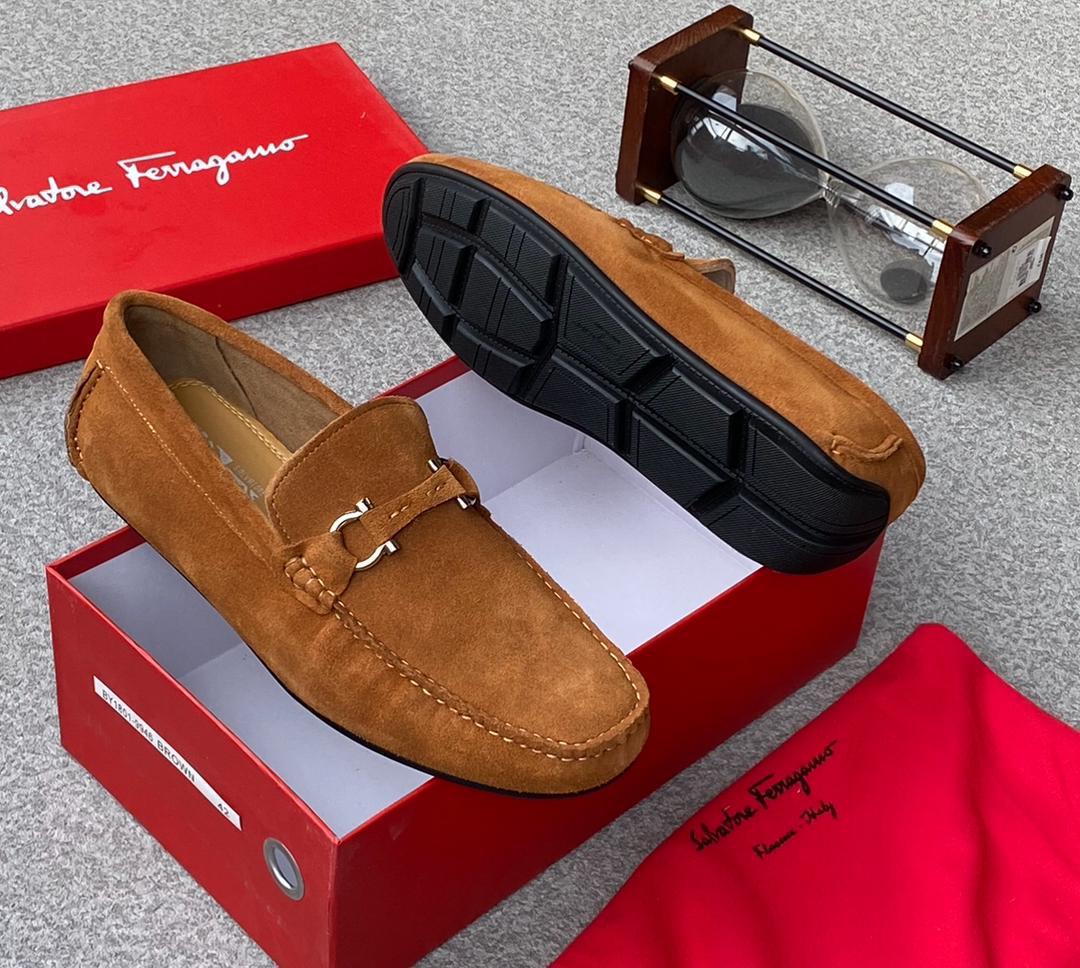 Salvatore Ferragamo Men’s Parigi Gancini Brown Suede Driving Loafers – Luxury Footwear Salvatore Ferragamo Men’s Parigi Gancini Brown Suede Driving Loafers – Luxury Footwear