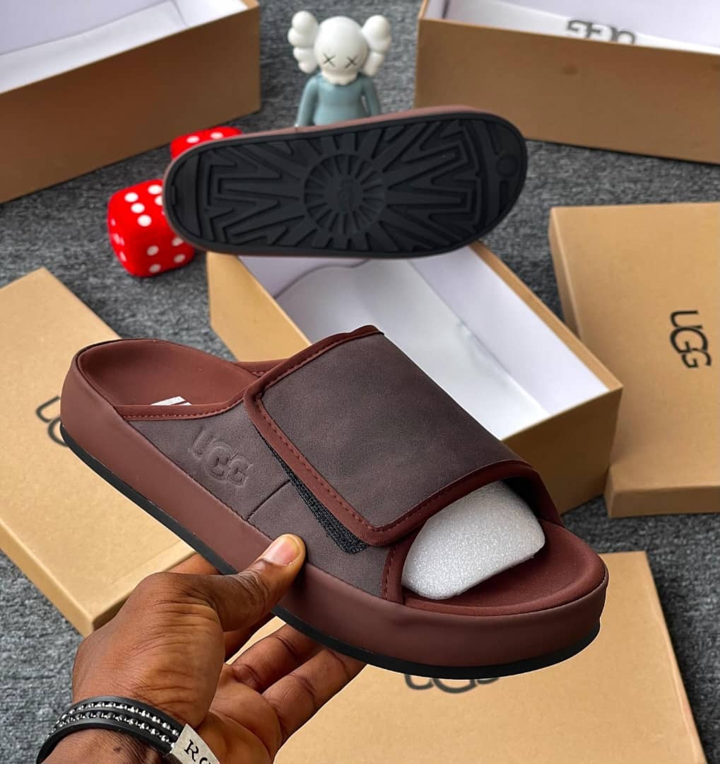 UGG Men’s Solano Slide Sandals – Brown Comfort Slides UGG Men’s Solano Slide Sandals – Brown Comfort Slides