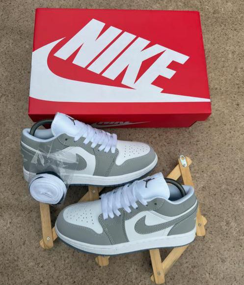 Air Jordan 1 Low Women's "Wolf Grey"