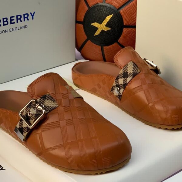 Burberry Urchin Check-Trimmed Suede Clogs