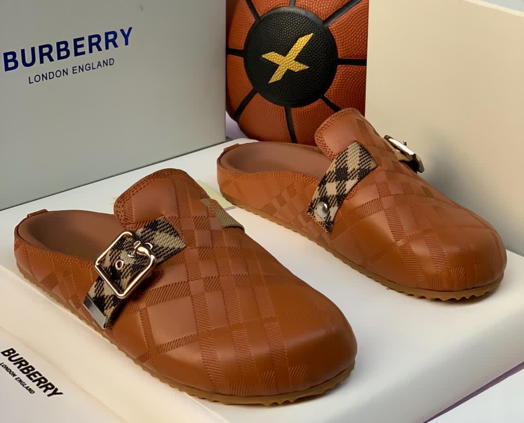 Burberry Urchin Check-Trimmed Suede Clogs Burberry Urchin Check-Trimmed Suede Clogs