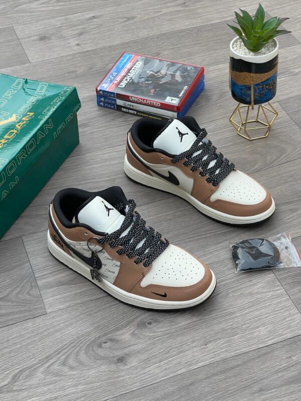 Nike Air Jordan 1 Low SE "Brown Elephant"