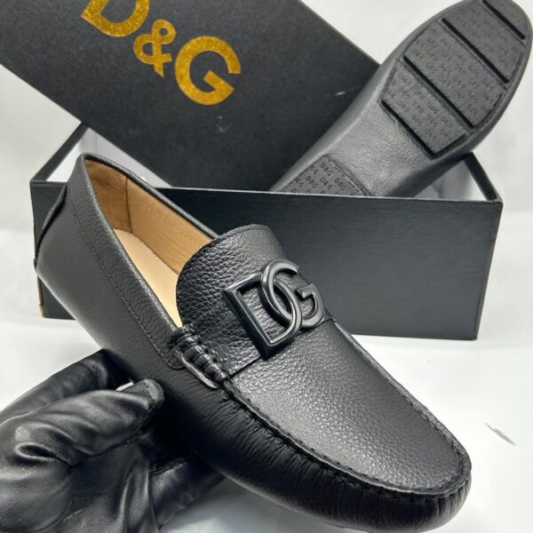 Dolce & Gabbana DG Logo Pebbled Leather Loafers