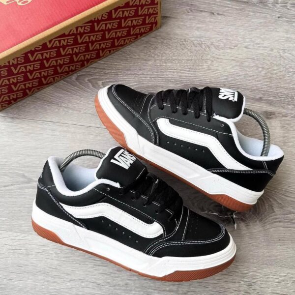 Classic Retro Skate-Inspired Low-Top Sneakers – 90s Street Style Edition