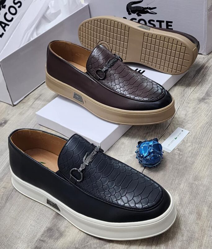 Lacoste Men’s Snake-Embossed Leather Loafers with Buckle Detail – Luxury Casual Slip-On Shoes